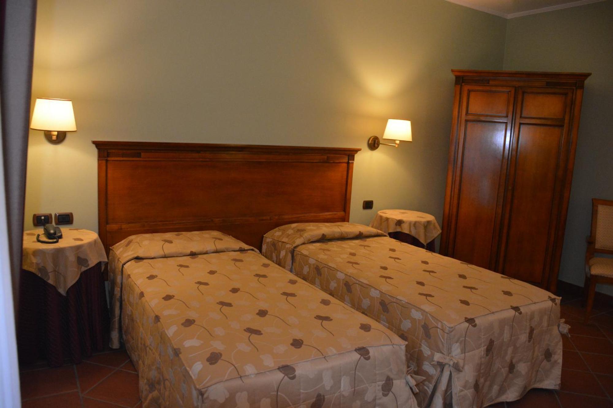Romantic Hotel Furno San Francesco al Campo Εξωτερικό φωτογραφία